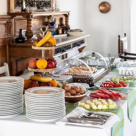Swiss 3* Naousa (Paros)
