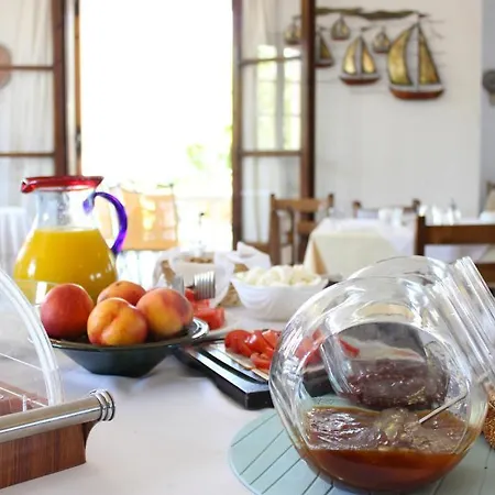 Swiss 3* Νάουσα